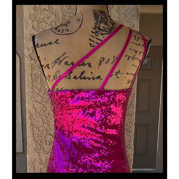 Lulus Magenta Sequin One Shoulder Mermaid Capture the Glam  Maxi Dress Size S - Picture 3 of 13